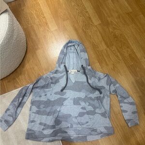 Vintage Havana cropped camo hoodie